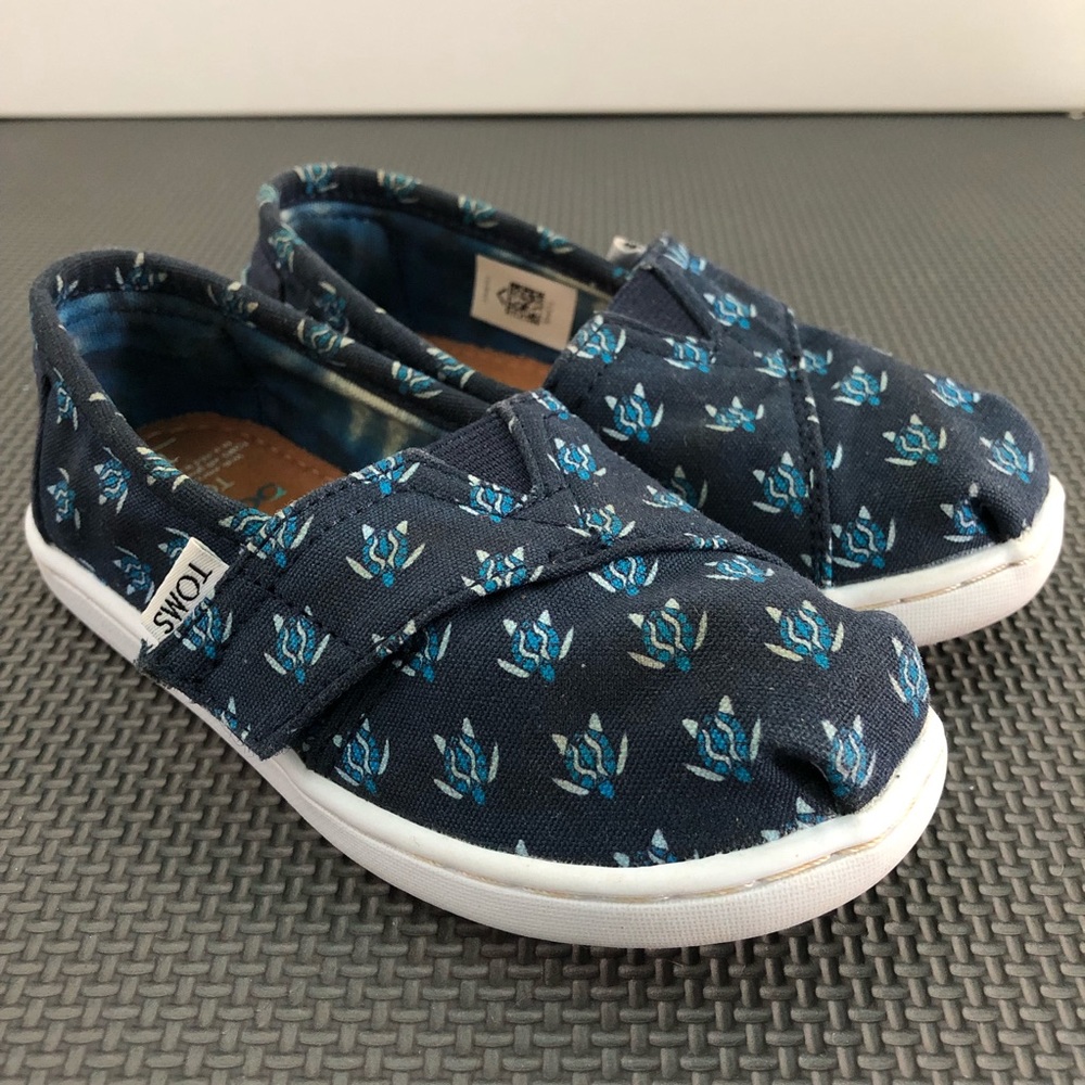 TOMS Classic Blue Turtle Slip Ons